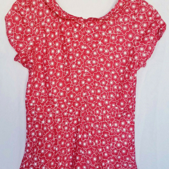 Forever 21 Medium Red Floral Short Sleeve Blouse - Picture 6 of 7